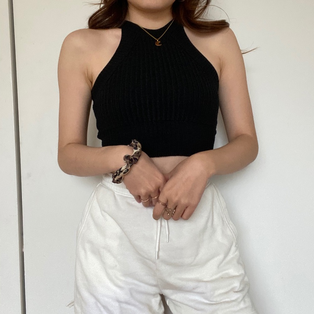 Brandy Melville Ribbed Cropped Tank - Picture 3 of 6